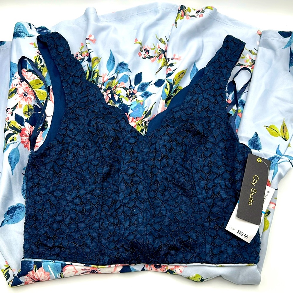 NWT | City Studio Womens Floral Fit & Navy Blue Flare Dress | Size 9